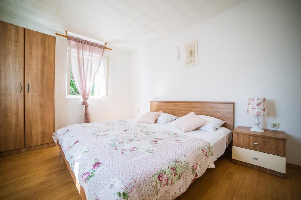 Holiday Home Potocinarka Potomje Экстерьер фото